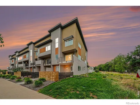 314 Green Leaf Street #8