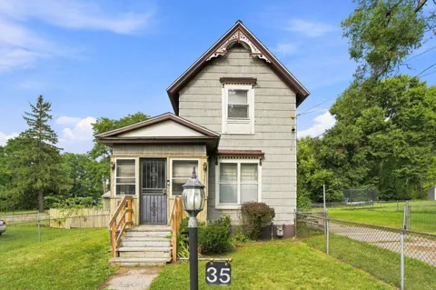 35 Hubbard Street