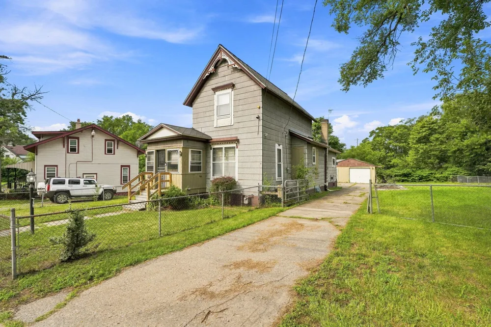 35 Hubbard Street Battle Creek, MI 49037