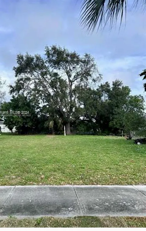 710 SW 3rd Pl