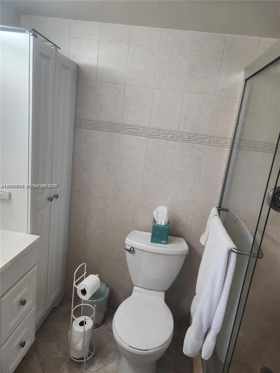 2114 E Cambridge  E #2114 Deerfield Beach, FL 33442