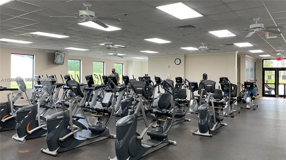 2114 E Cambridge  E #2114 Deerfield Beach, FL 33442