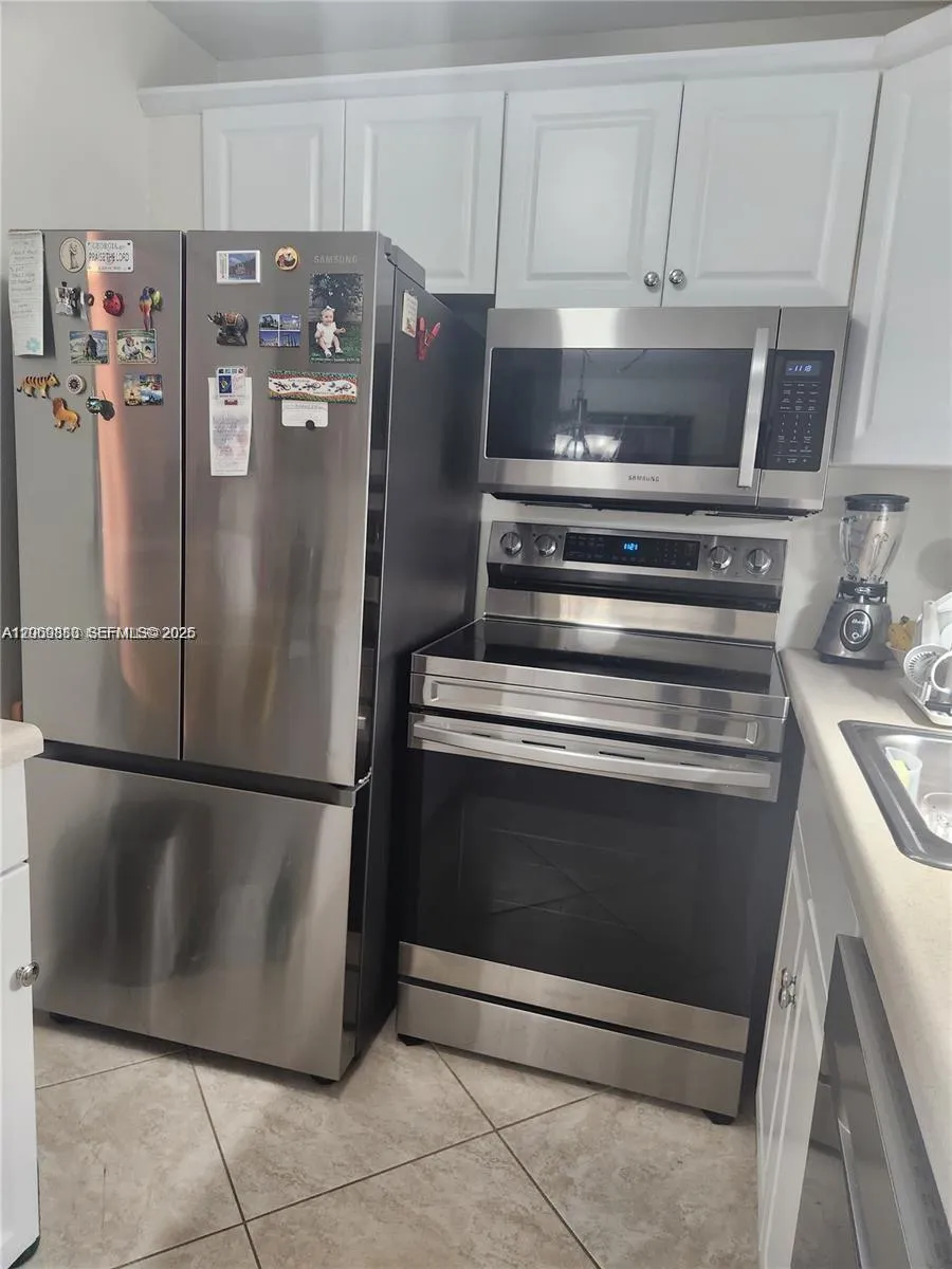 2114 E Cambridge  E #2114 Deerfield Beach, FL 33442