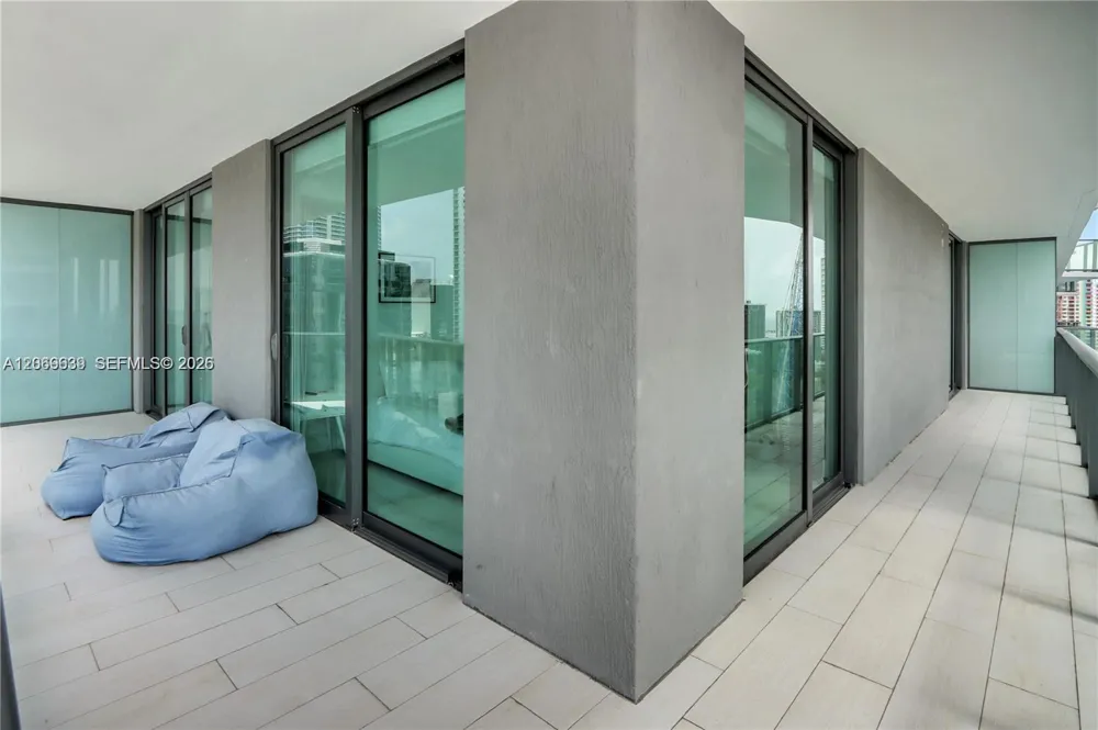 1300 S Miami Ave #1610 Miami, FL 33130