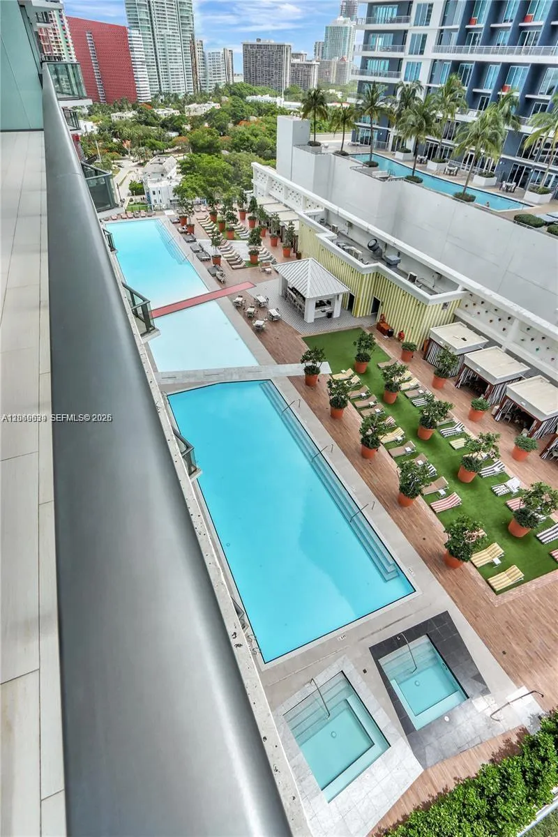 1300 S Miami Ave #1610 Miami, FL 33130