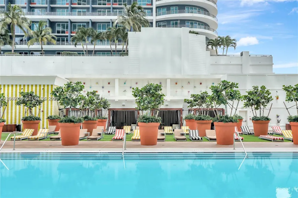 1300 S Miami Ave #1610 Miami, FL 33130