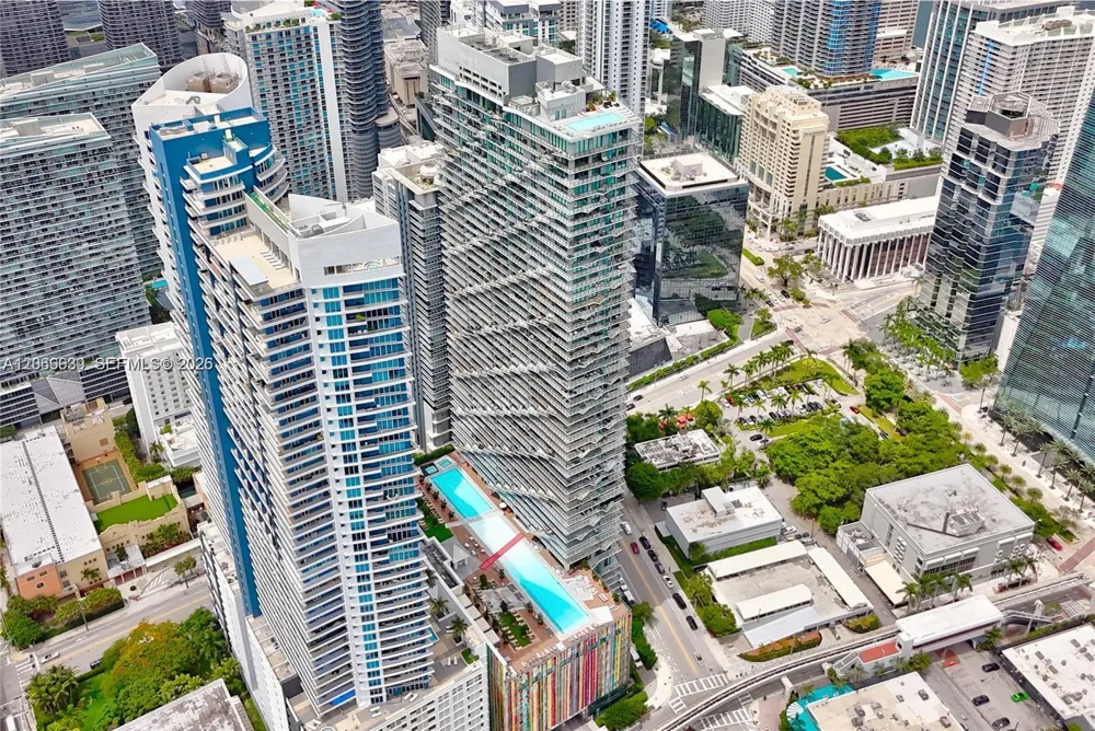 1300 S Miami Ave #1610 Miami, FL 33130
