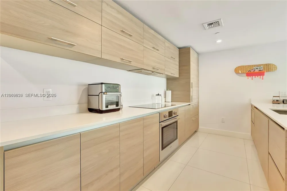 1300 S Miami Ave #1610 Miami, FL 33130