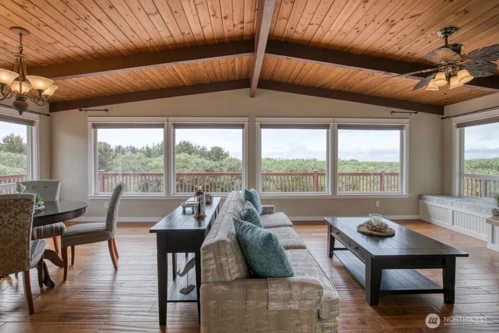 507 Sand Dune Avenue SW Ocean Shores, WA 98569