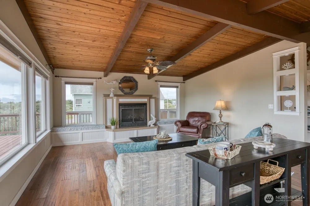 507 Sand Dune Avenue SW Ocean Shores, WA 98569
