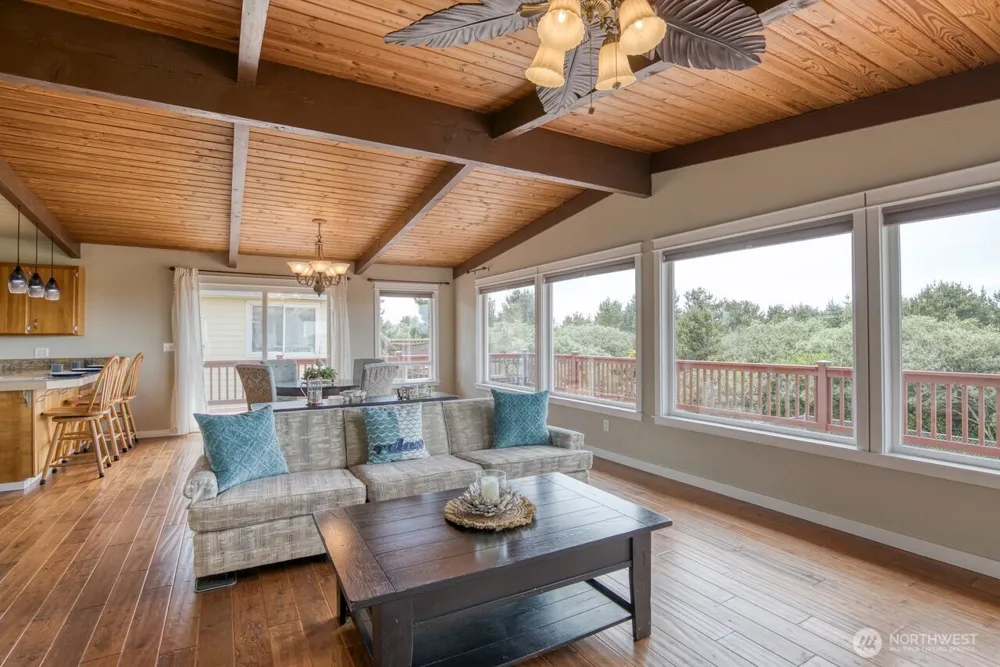 507 Sand Dune Avenue SW Ocean Shores, WA 98569
