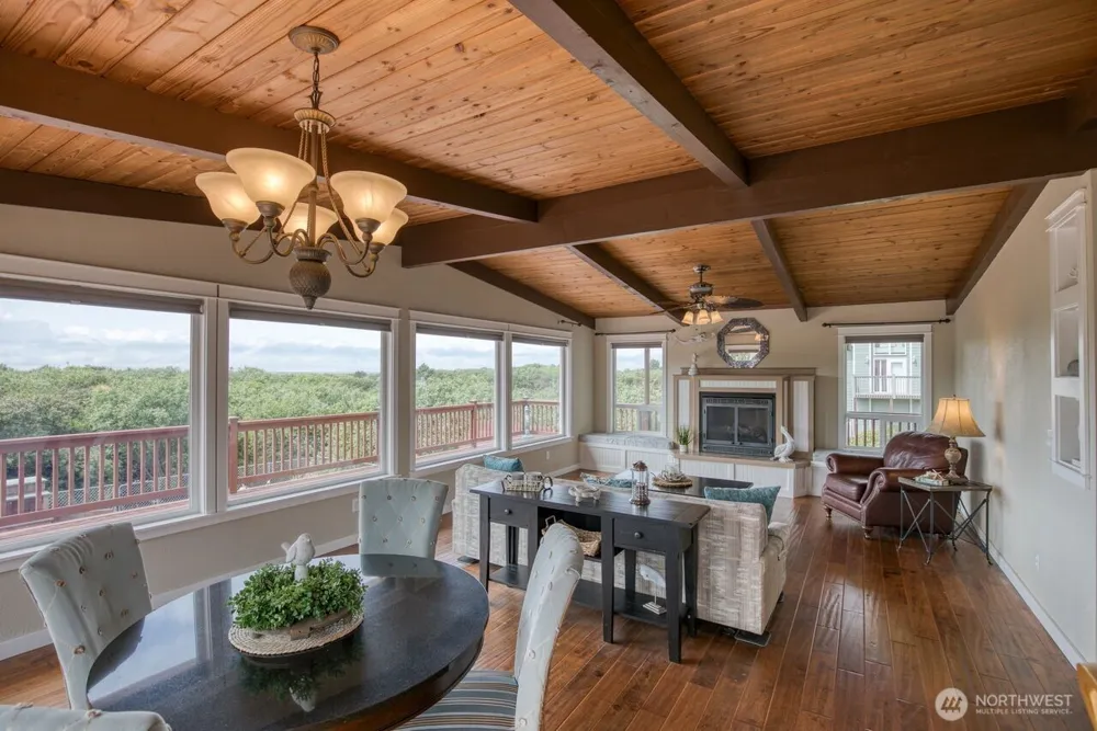 507 Sand Dune Avenue SW Ocean Shores, WA 98569