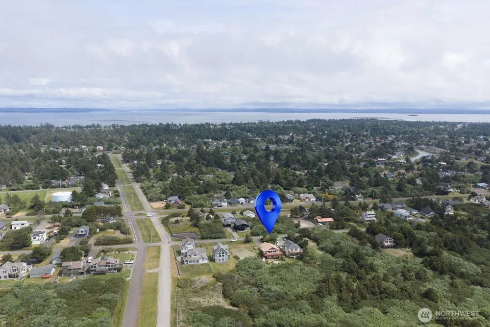 507 Sand Dune Avenue SW Ocean Shores, WA 98569