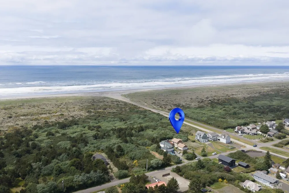 507 Sand Dune Avenue SW Ocean Shores, WA 98569