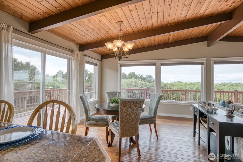 507 Sand Dune Avenue SW Ocean Shores, WA 98569
