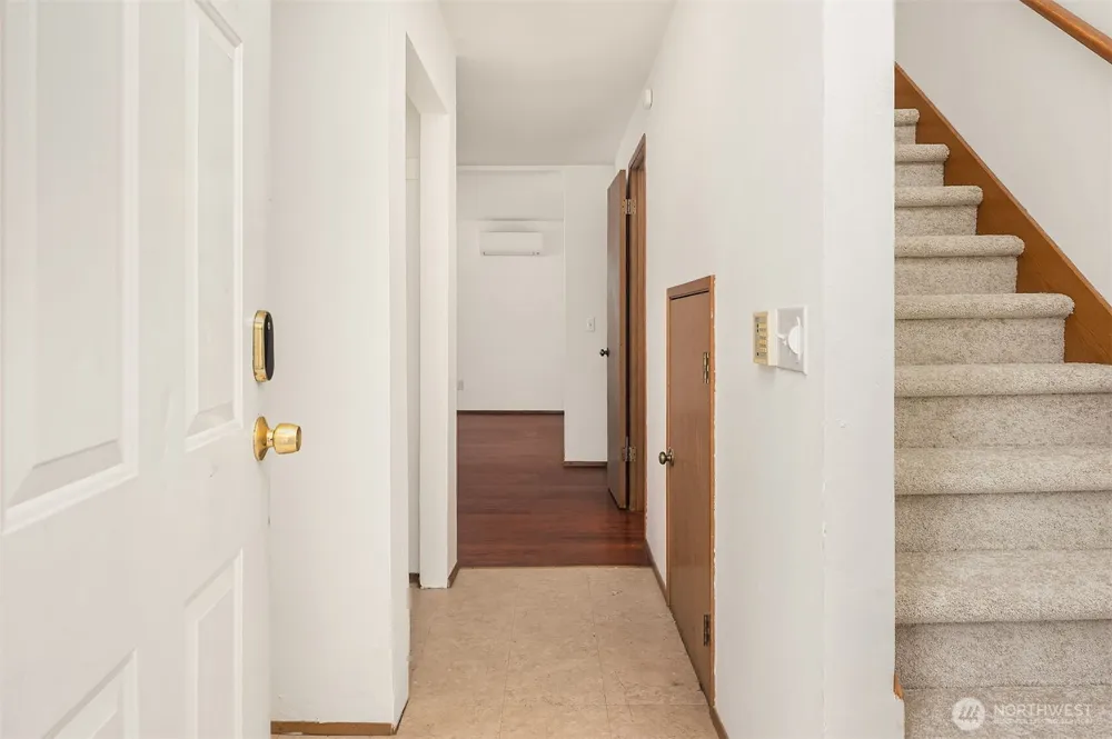 708 6th Avenue S #E101 Kent, WA 98032