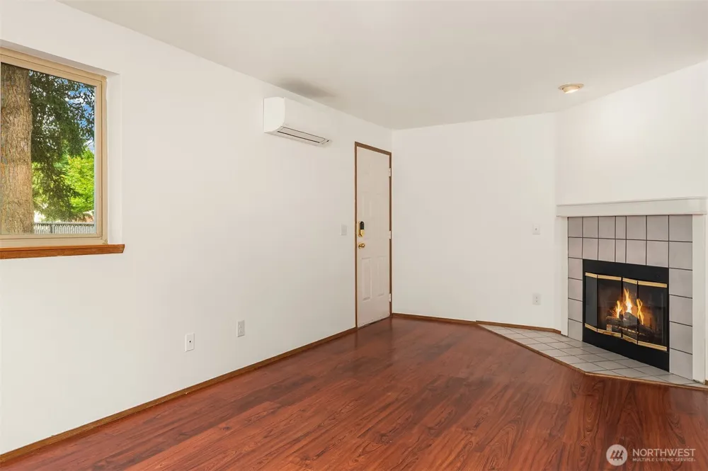 708 6th Avenue S #E101 Kent, WA 98032