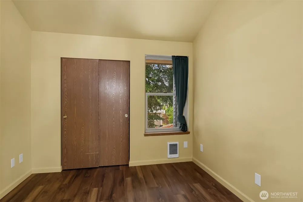 708 6th Avenue S #E101 Kent, WA 98032