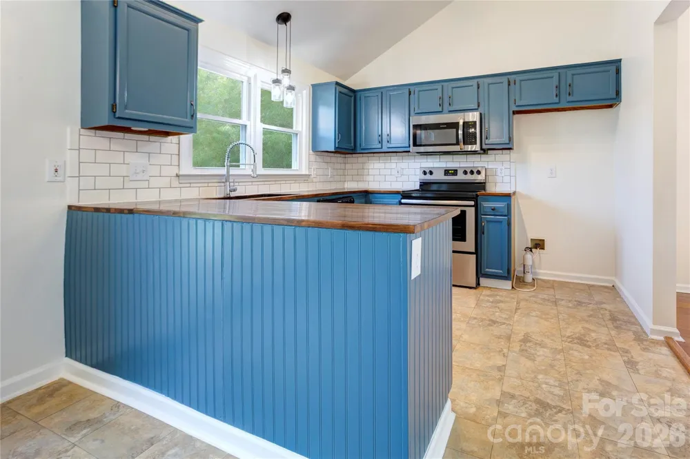 156 Edgewater Drive NW Concord, NC 28027