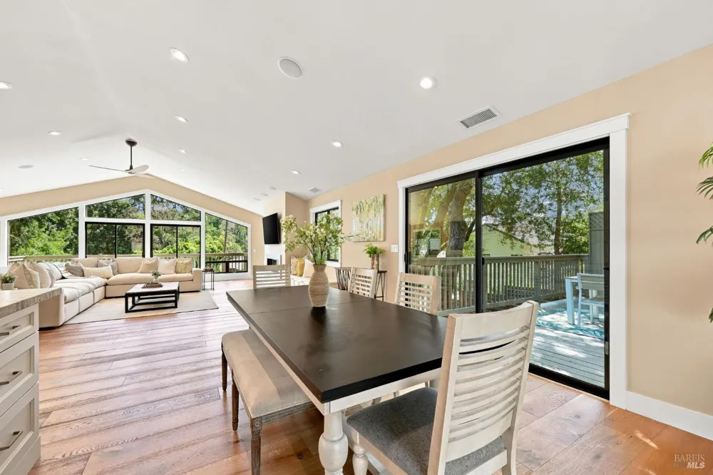 905 Robertson Road Glen Ellen, CA 95442