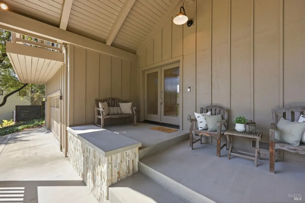 905 Robertson Road Glen Ellen, CA 95442