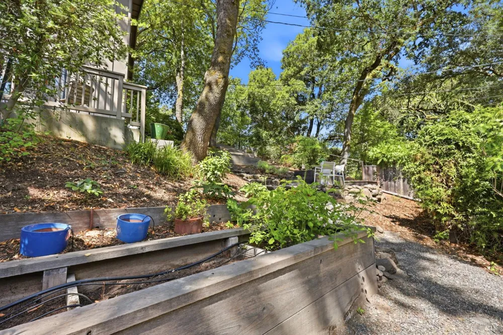 905 Robertson Road Glen Ellen, CA 95442