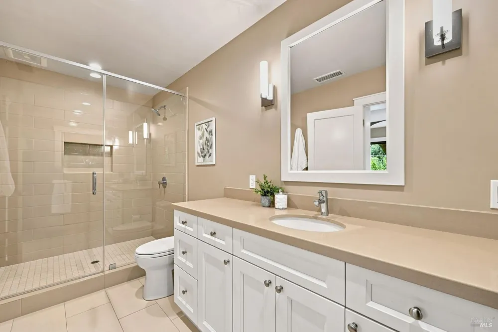 905 Robertson Road Glen Ellen, CA 95442