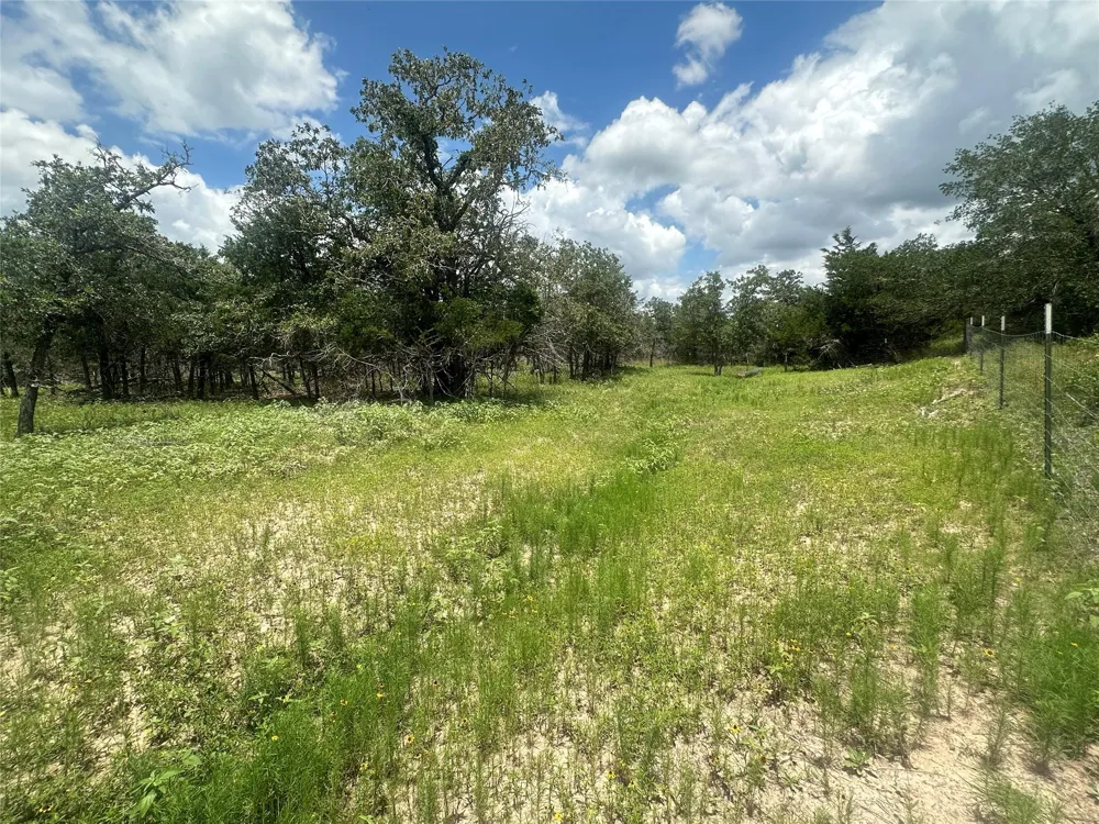 3351 W I-10 Frontage Road Flatonia, TX 78941