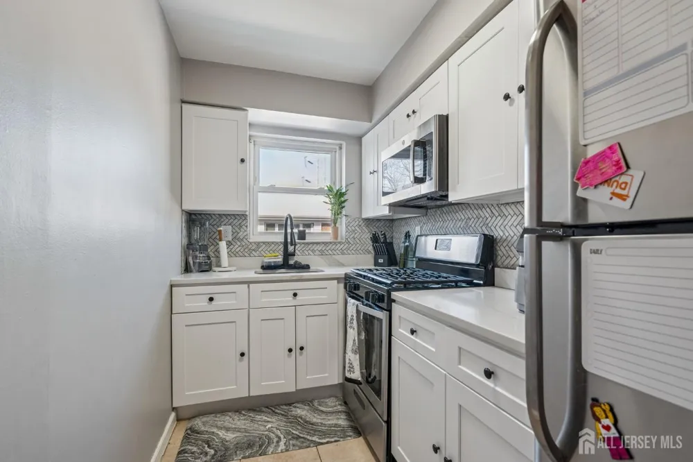 43 Gramercy Gardens #B Middlesex, NJ 08846