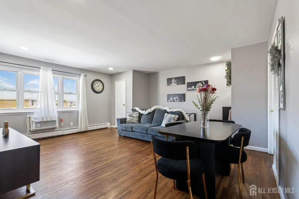 43 Gramercy Gardens #B Middlesex, NJ 08846