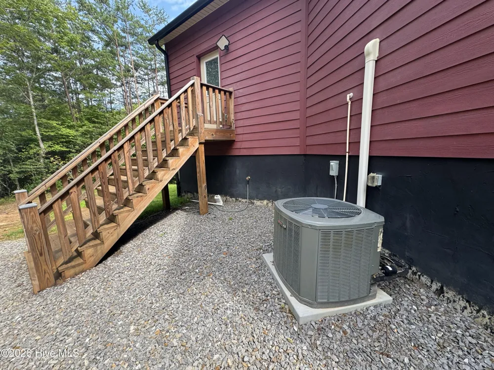 275 Peachtree Mountain Estates Road Murphy, NC 28906