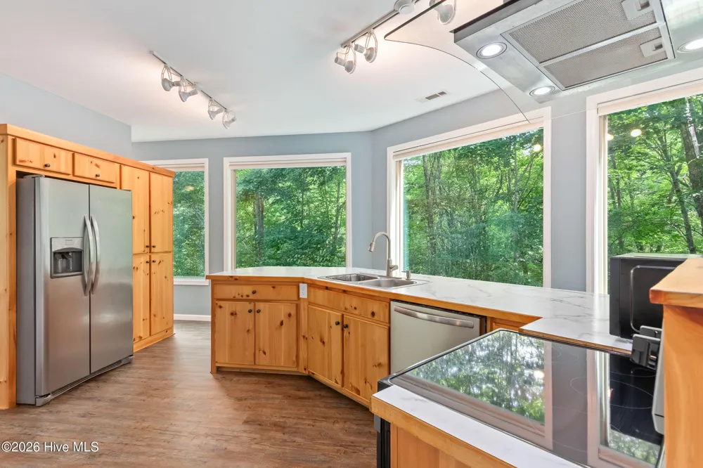 275 Peachtree Mountain Estates Road Murphy, NC 28906