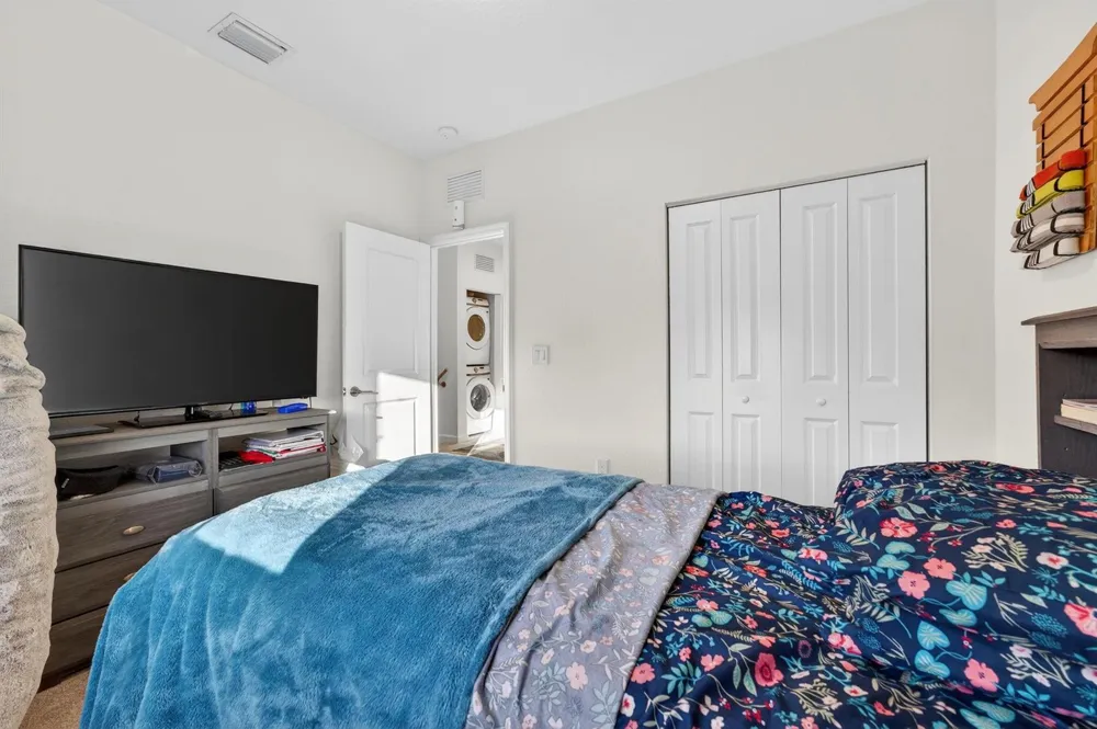 4668 NW 120th Way Coral Springs, FL 33076
