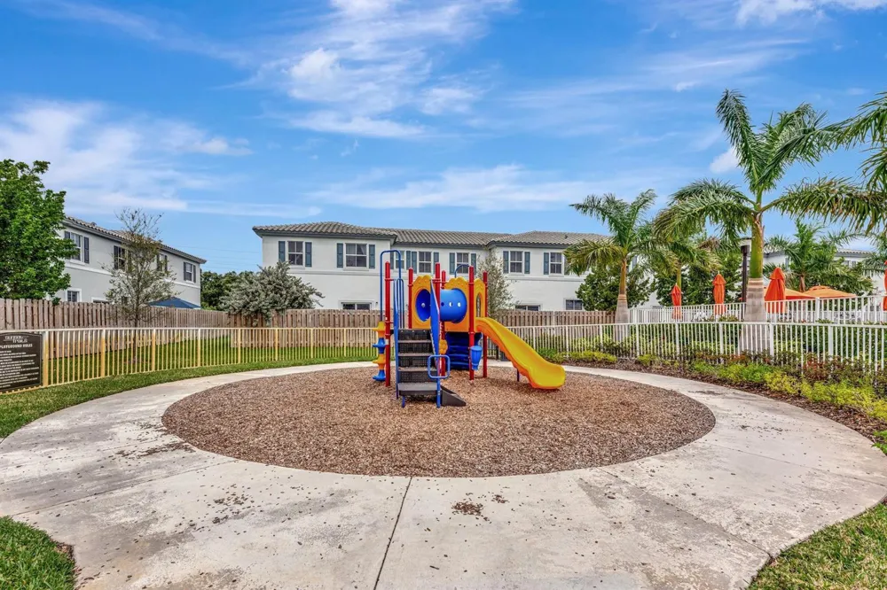 4668 NW 120th Way Coral Springs, FL 33076