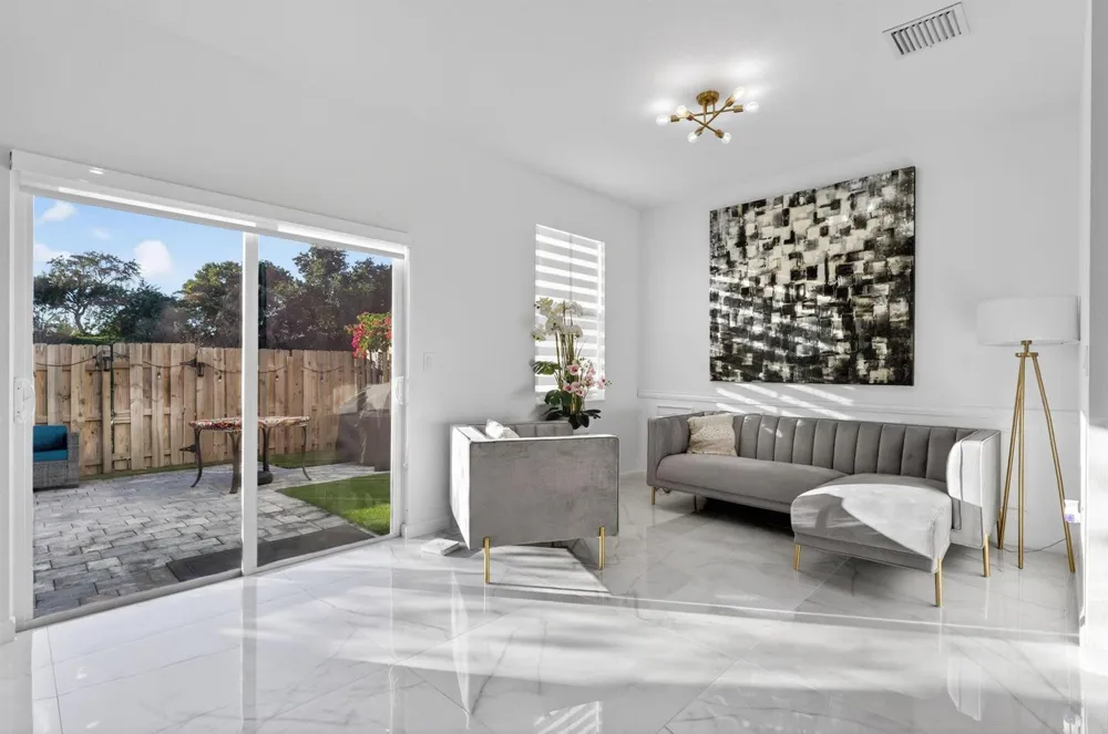 4668 NW 120th Way Coral Springs, FL 33076