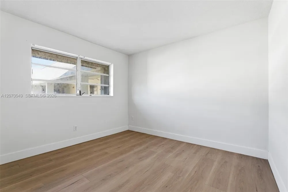 15205 NE 6th Ave #D305 Miami, FL 33162