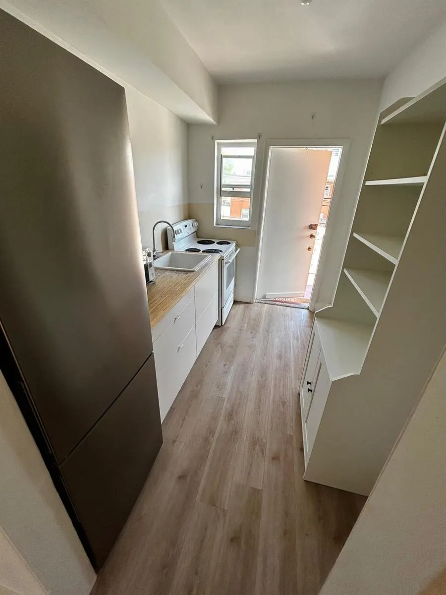 3591 SW 10TH STREET #12B Miami, FL 33135