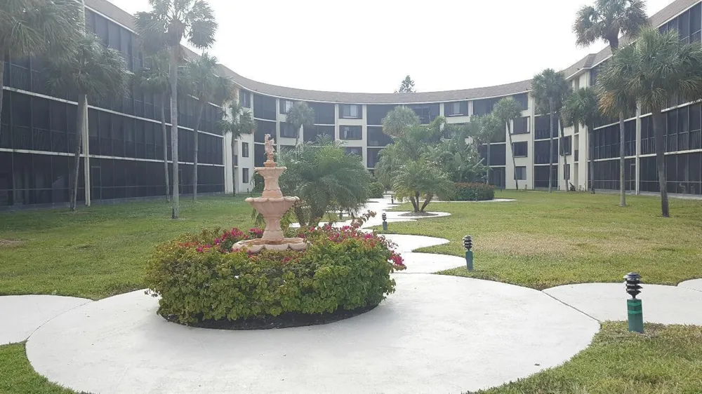 2424 FEDERAL Highway #309 Boynton Beach, FL 33435