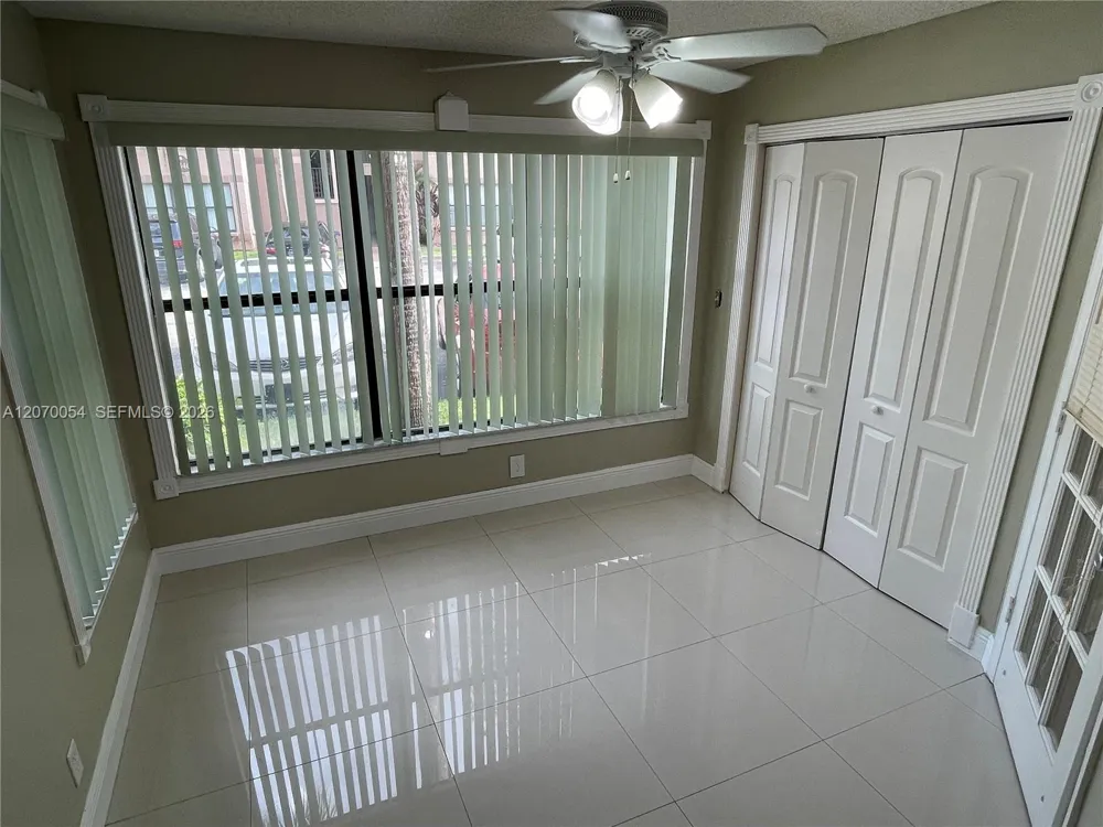 2826 S University Dr #3101 Davie, FL 33328