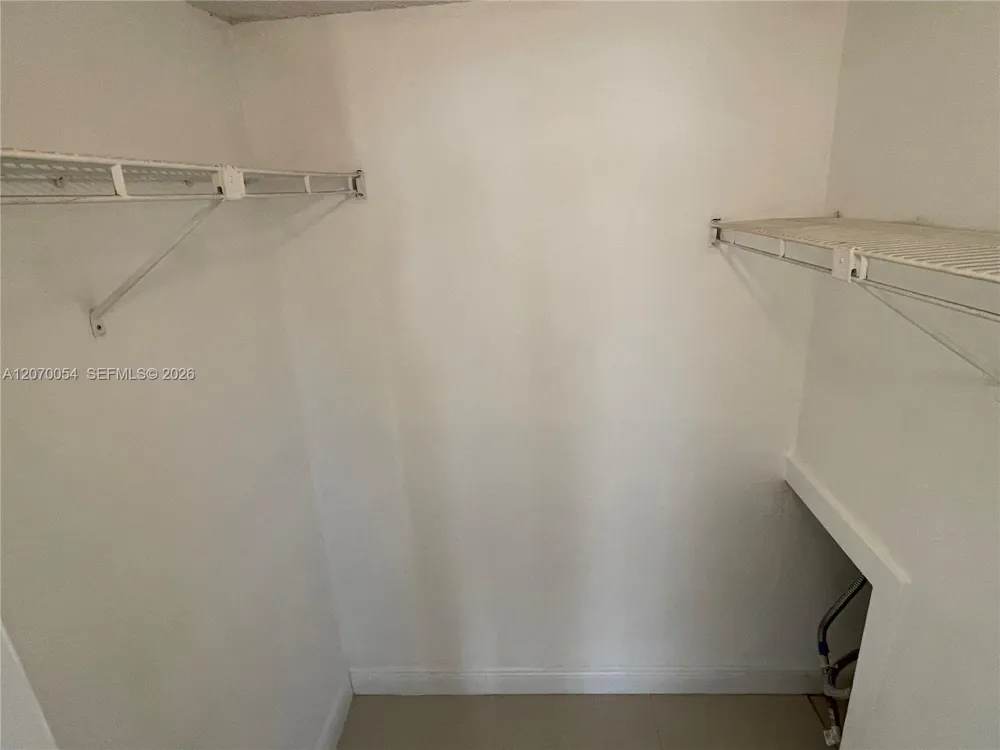 2826 S University Dr #3101 Davie, FL 33328