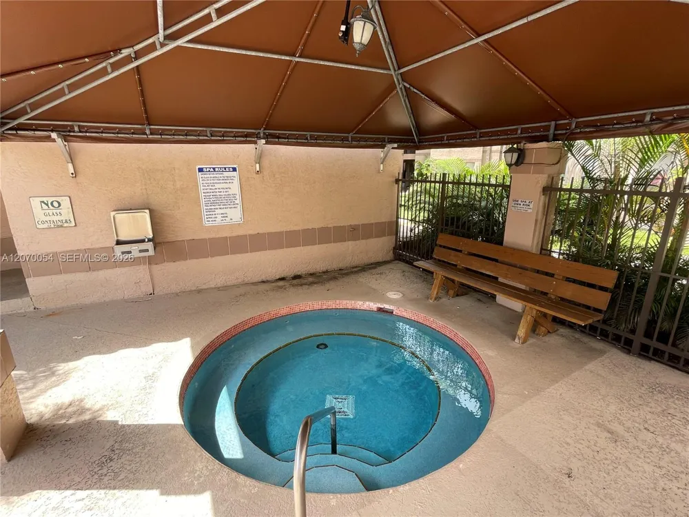 2826 S University Dr #3101 Davie, FL 33328