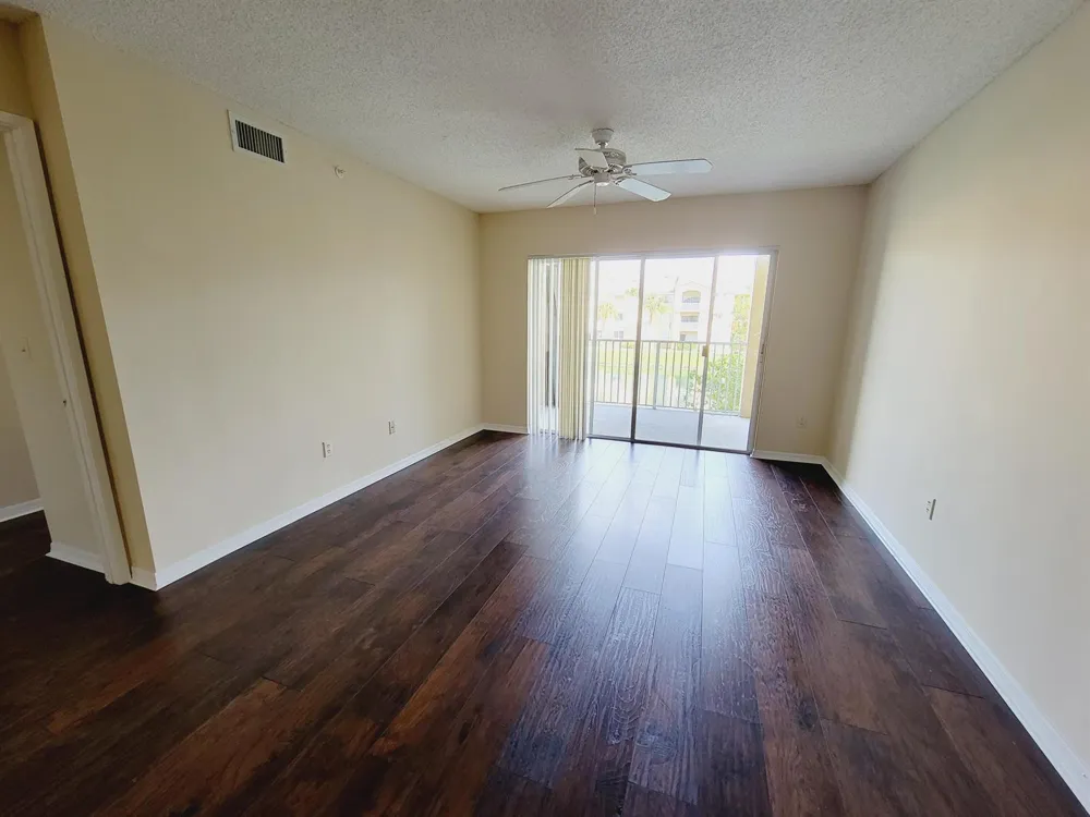 2640 S University Drive #222 Davie, FL 33328