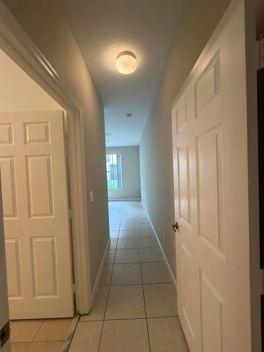 3553 Forest Hill Boulevard #45 Palm Springs, FL 33406