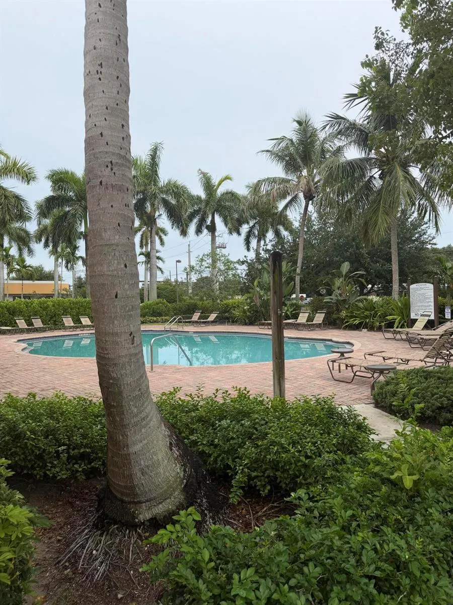 3553 Forest Hill Boulevard #45 Palm Springs, FL 33406