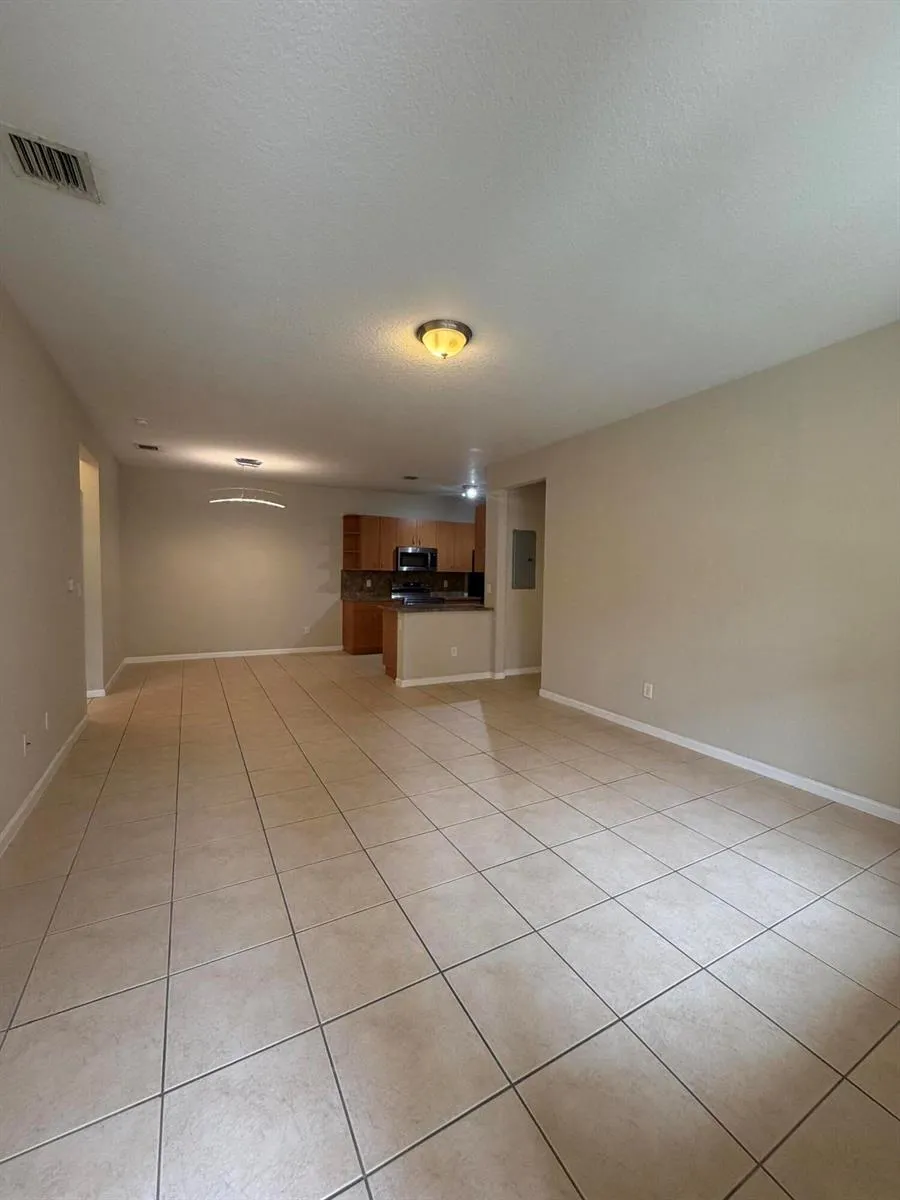 3553 Forest Hill Boulevard #45 Palm Springs, FL 33406