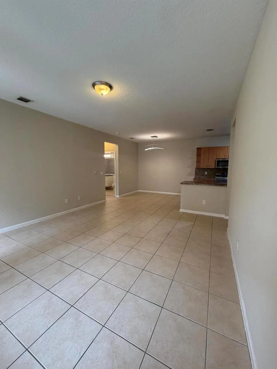 3553 Forest Hill Boulevard #45 Palm Springs, FL 33406