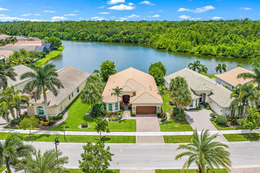 518 Carrara Court Jupiter, FL 33478