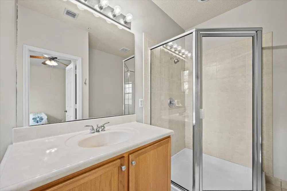 335 E Thatch Palm Circle #104 Jupiter, FL 33458
