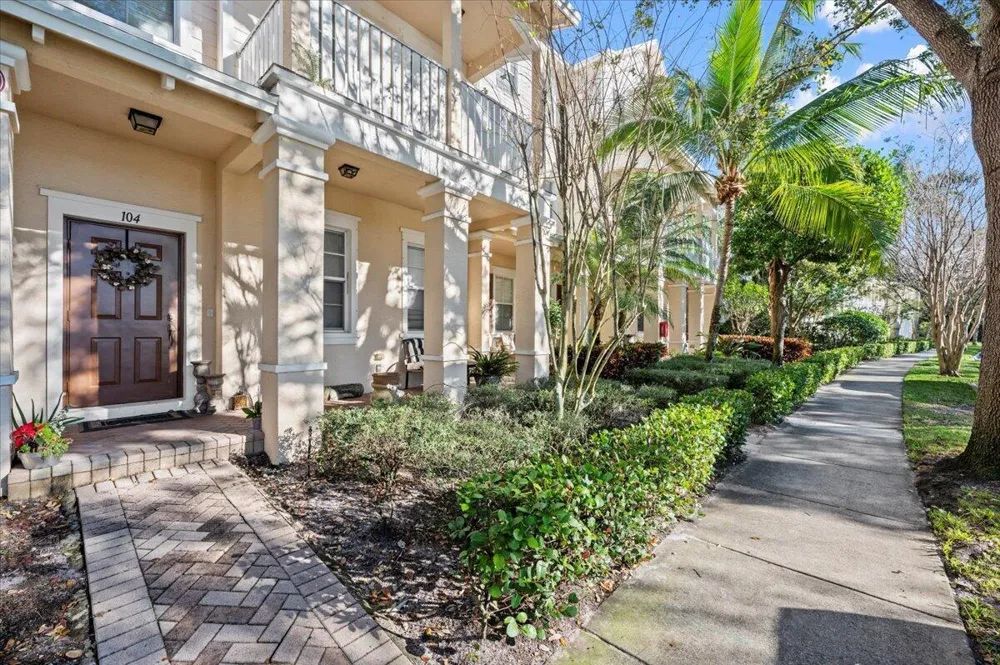 335 E Thatch Palm Circle #104 Jupiter, FL 33458
