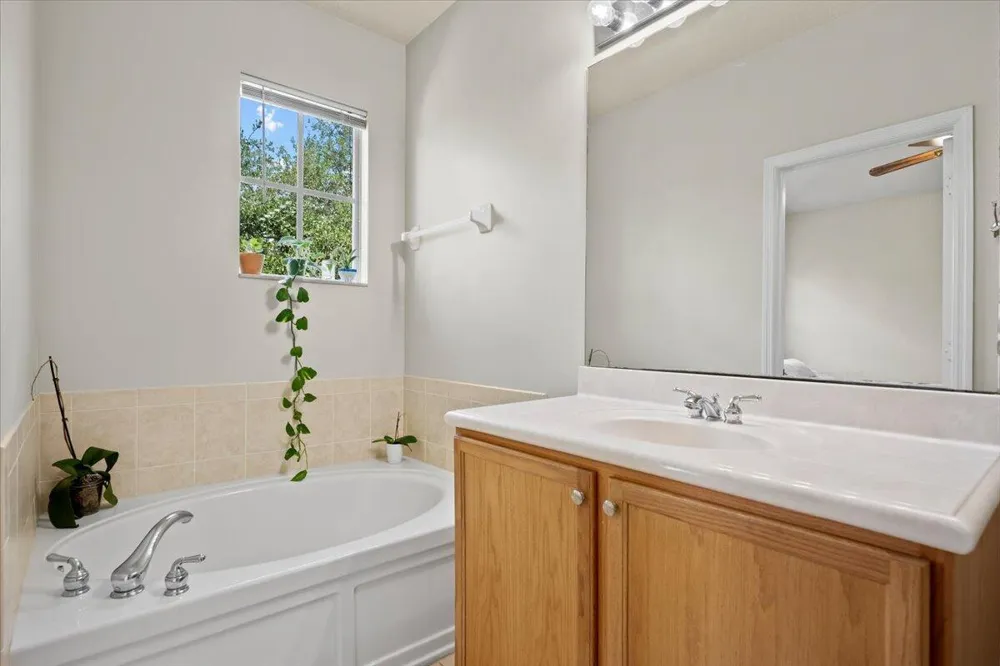 335 E Thatch Palm Circle #104 Jupiter, FL 33458